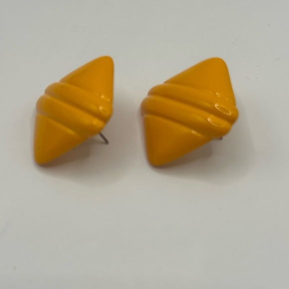 1980’s VTG plastic Square earrings pierced - Picture 2 of 4